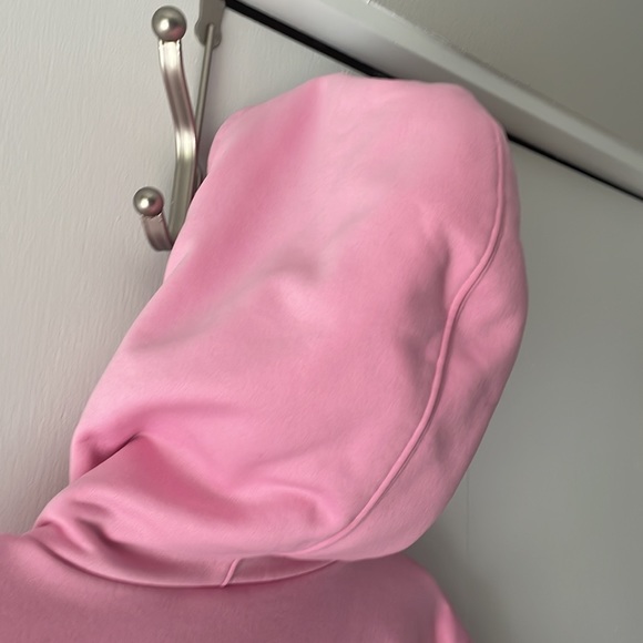Under Armour Size Large Pink Hoodie - Picture 8 of 9